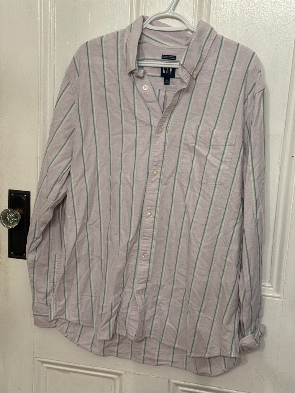 GAP Menâs Light Pink Button-Down Shirt with Green Stripes